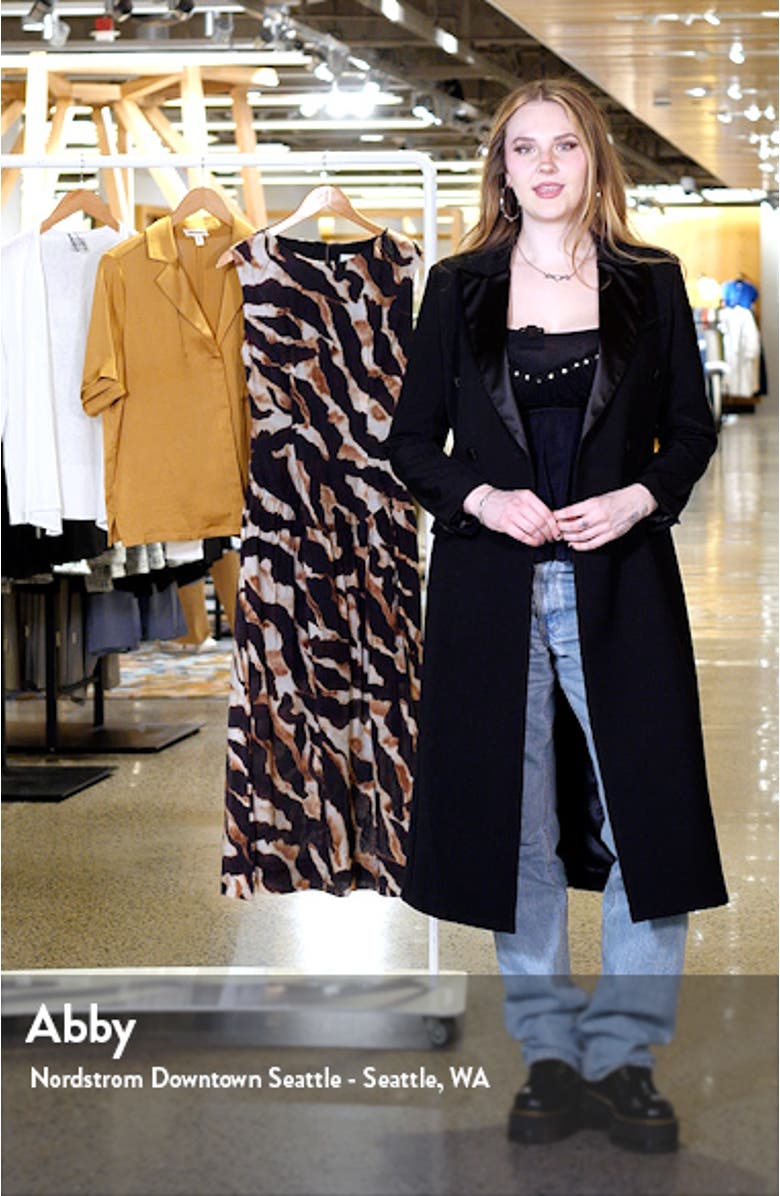 Tuxedo Hourglass Tailored Coat, sales video thumbnail