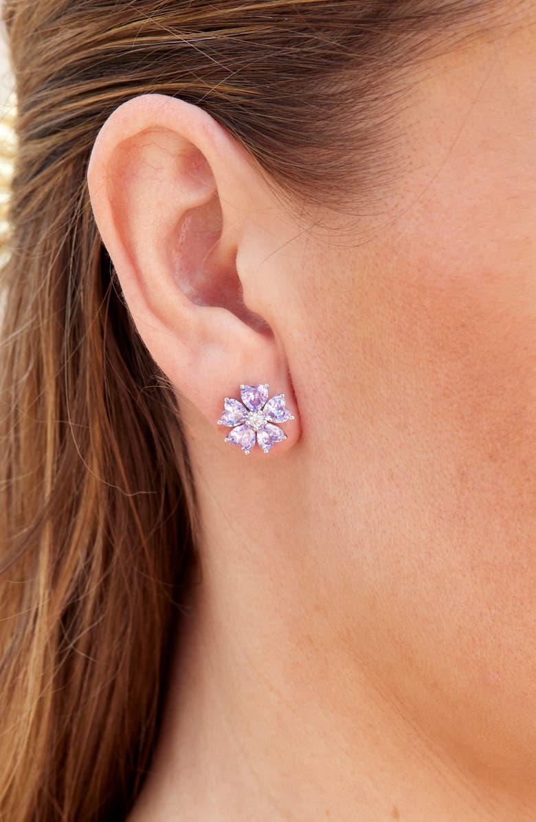 SAVVY CIE JEWELS Cubic Zirconia Heart Flower Stud Earrings, Alternate, color, White