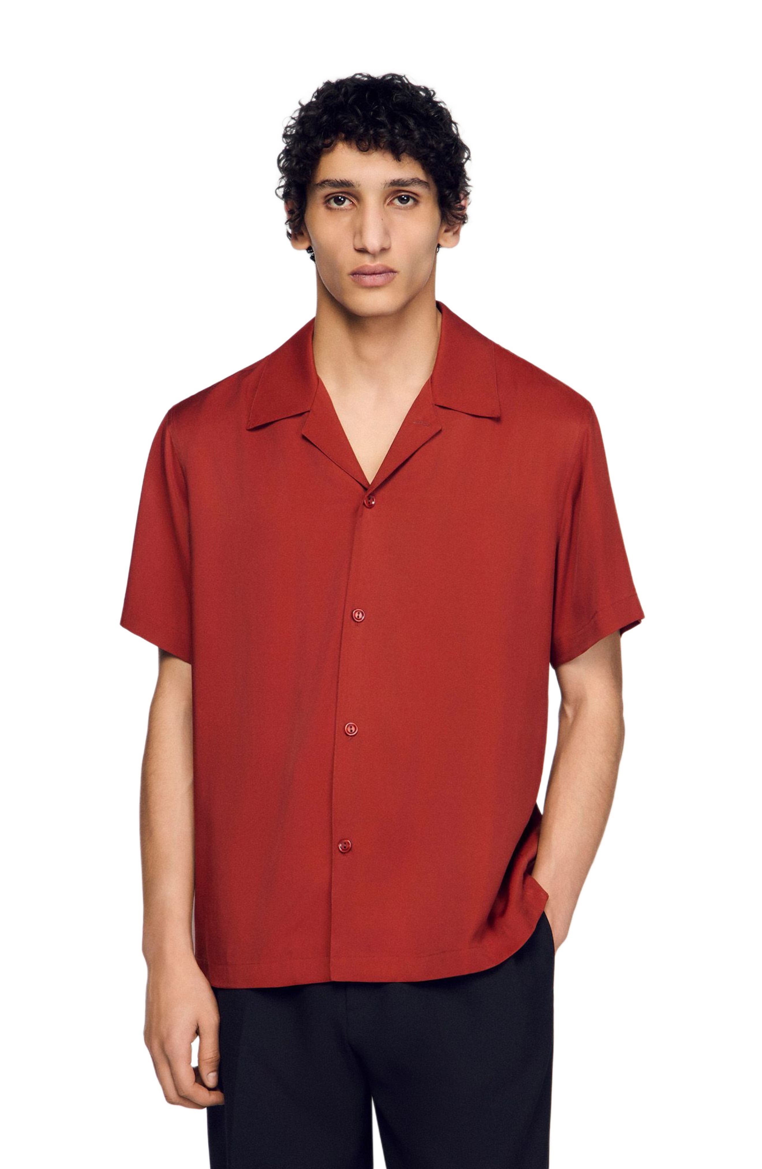 Loose-fit shark collar shirt