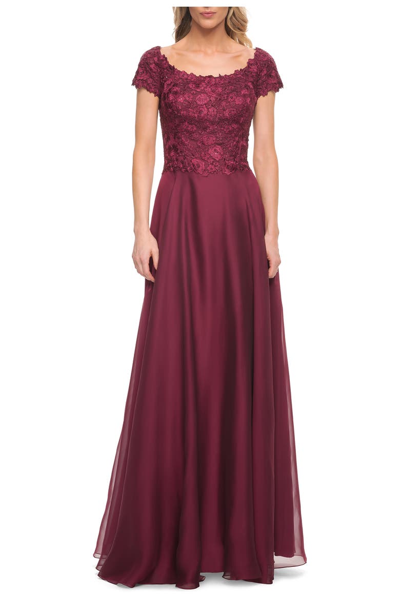 La Femme Short Sleeve Chiffon Dress with Lace Bodice, Main, color, Garnet