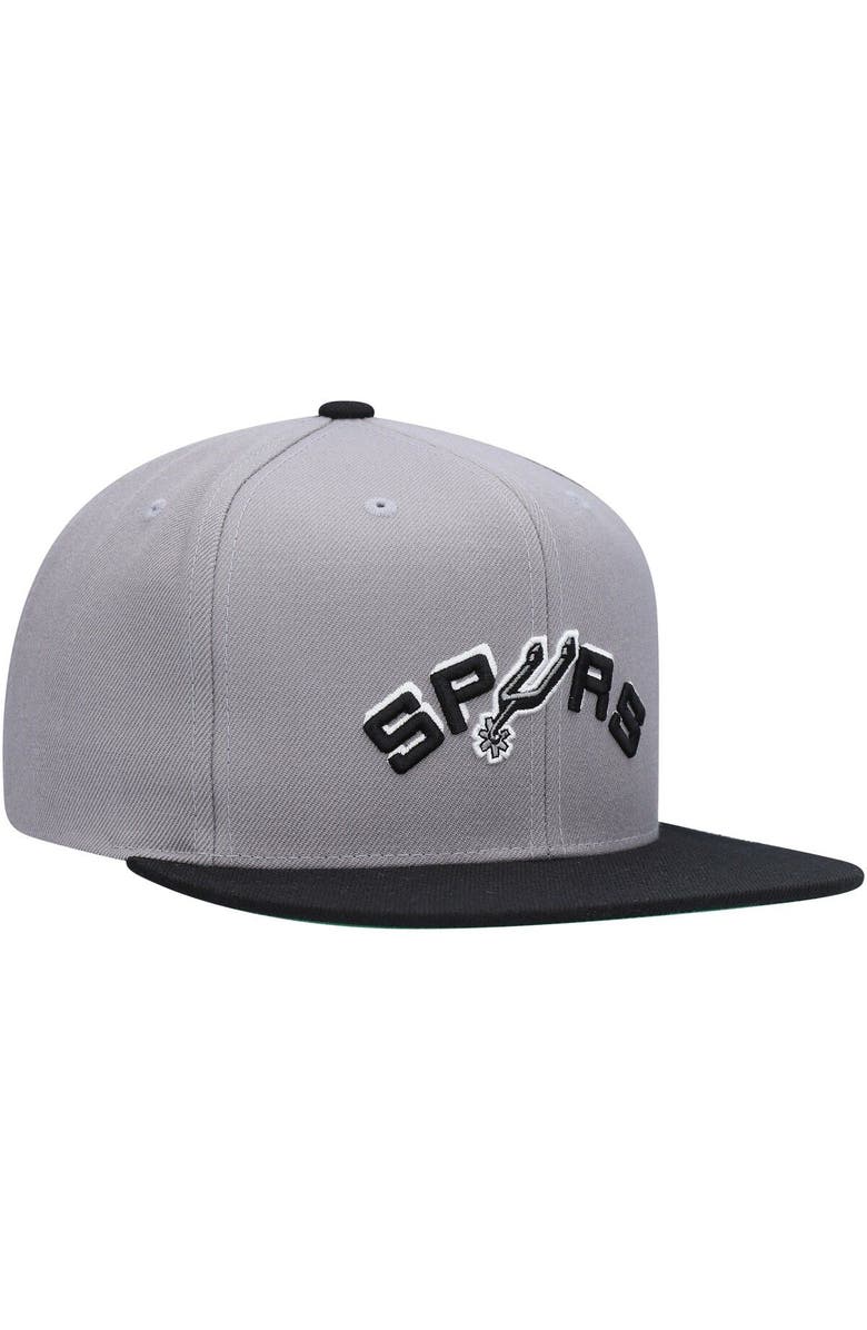 Mitchell & Ness Men's Mitchell & Ness Silver/Black San Antonio Spurs Hardwood Classics Two-Tone Snapback Hat, Alternate, color,
