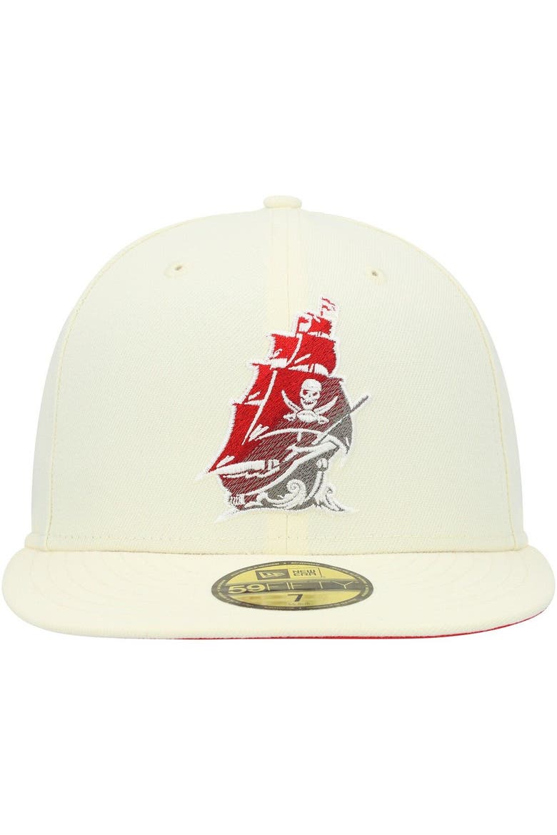 Men's New Era Cream Tampa Bay Buccaneers Chrome Color Dim 59FIFTY Fitted Hat, Alternate, color, Cream
