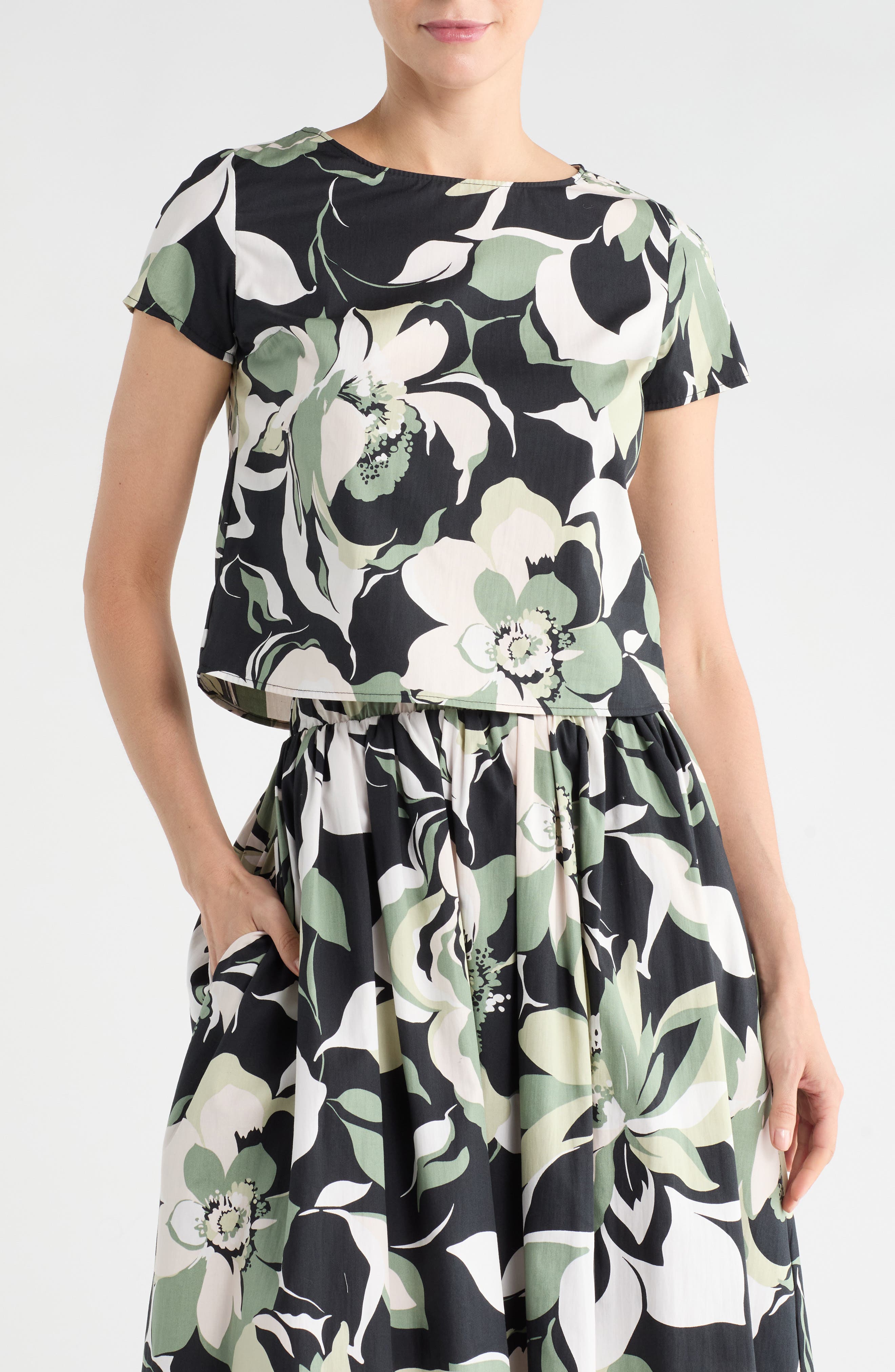 Renee C Floral Short Sleeve Cotton Blend Crop Top