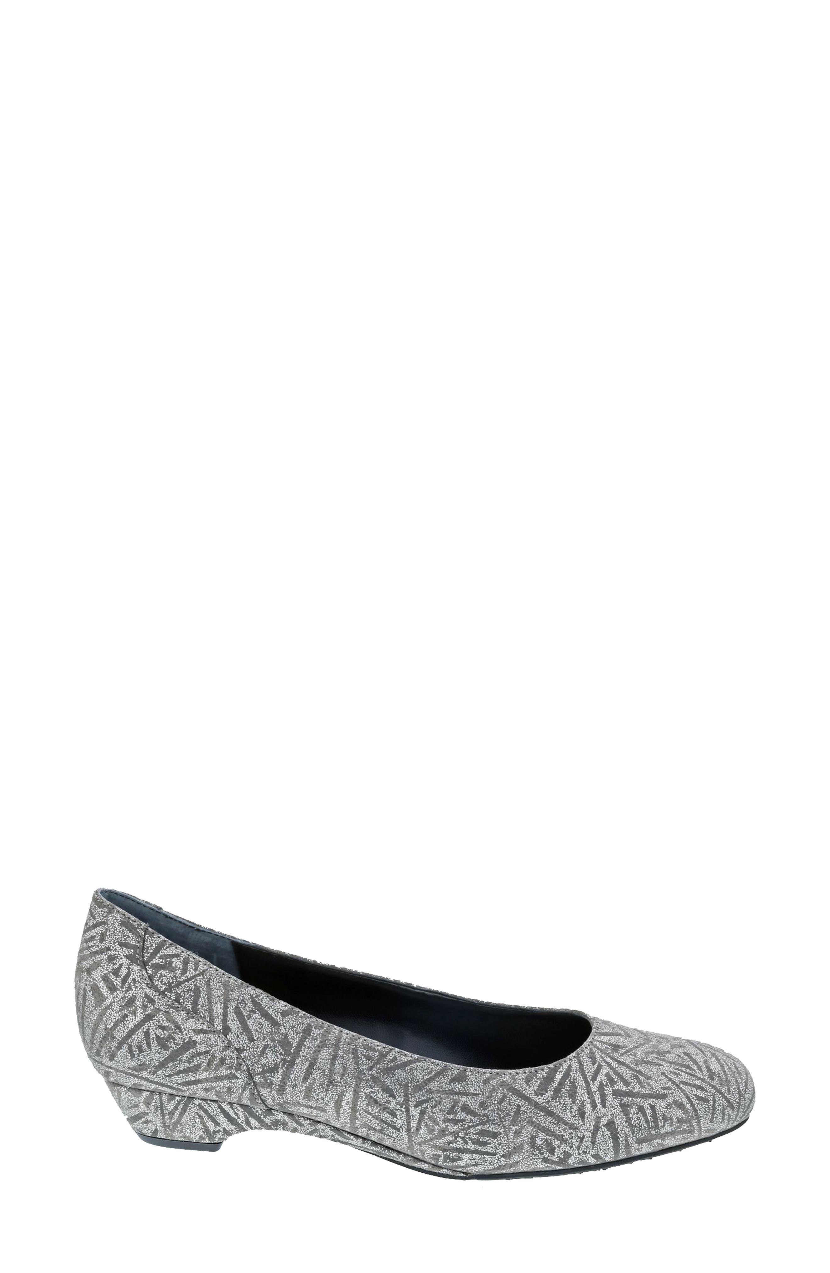 Ros Hommerson Tabitha Pump, Alternate, color, Pewter Textile