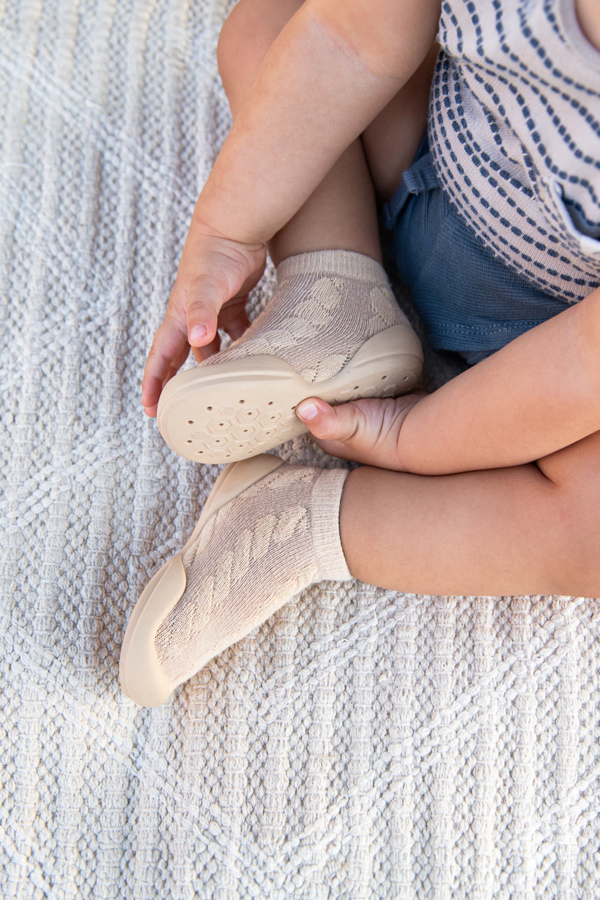 Komuello Toddler Girl Boy Sock Shoes, Alternate, color, Dark Beige