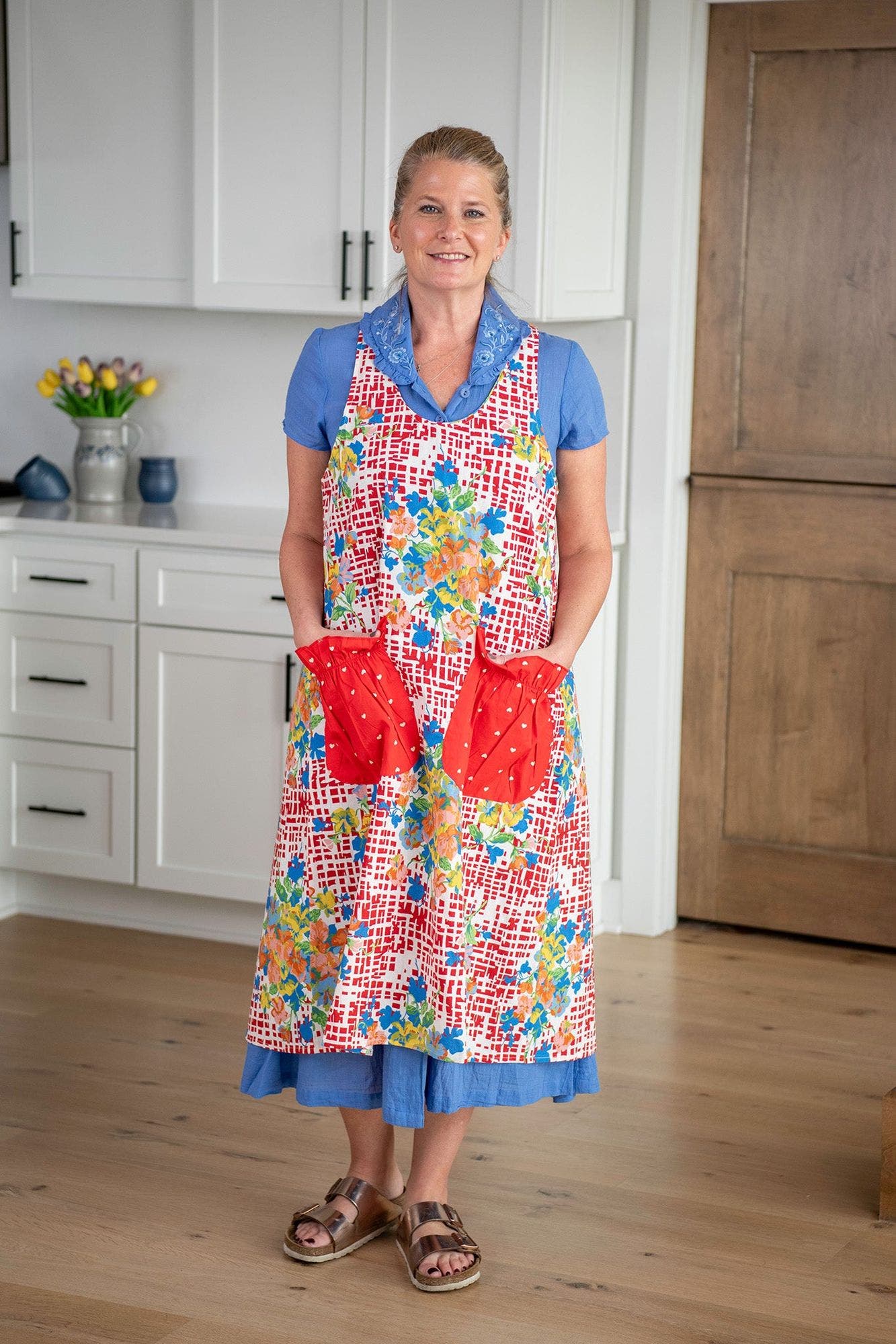 Modern Prairie Lisbon Rose Farmhouse Apron | Nordstrom
