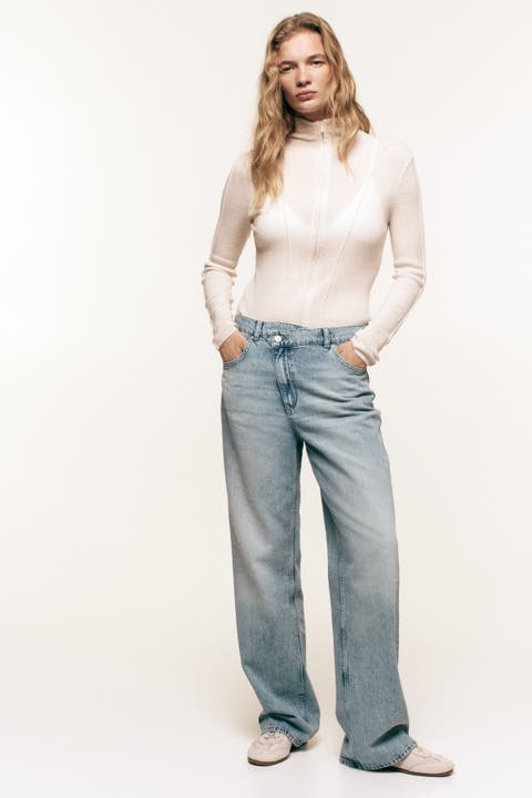 Straight Leg High Waist Jeans