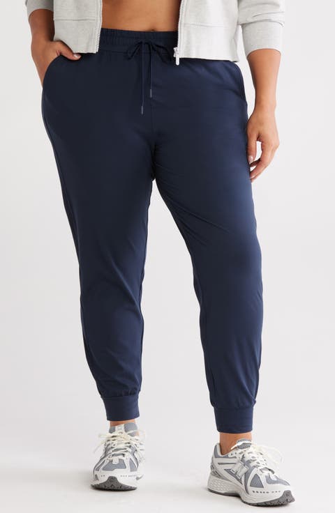Move In Pocket Joggers (Plus)
