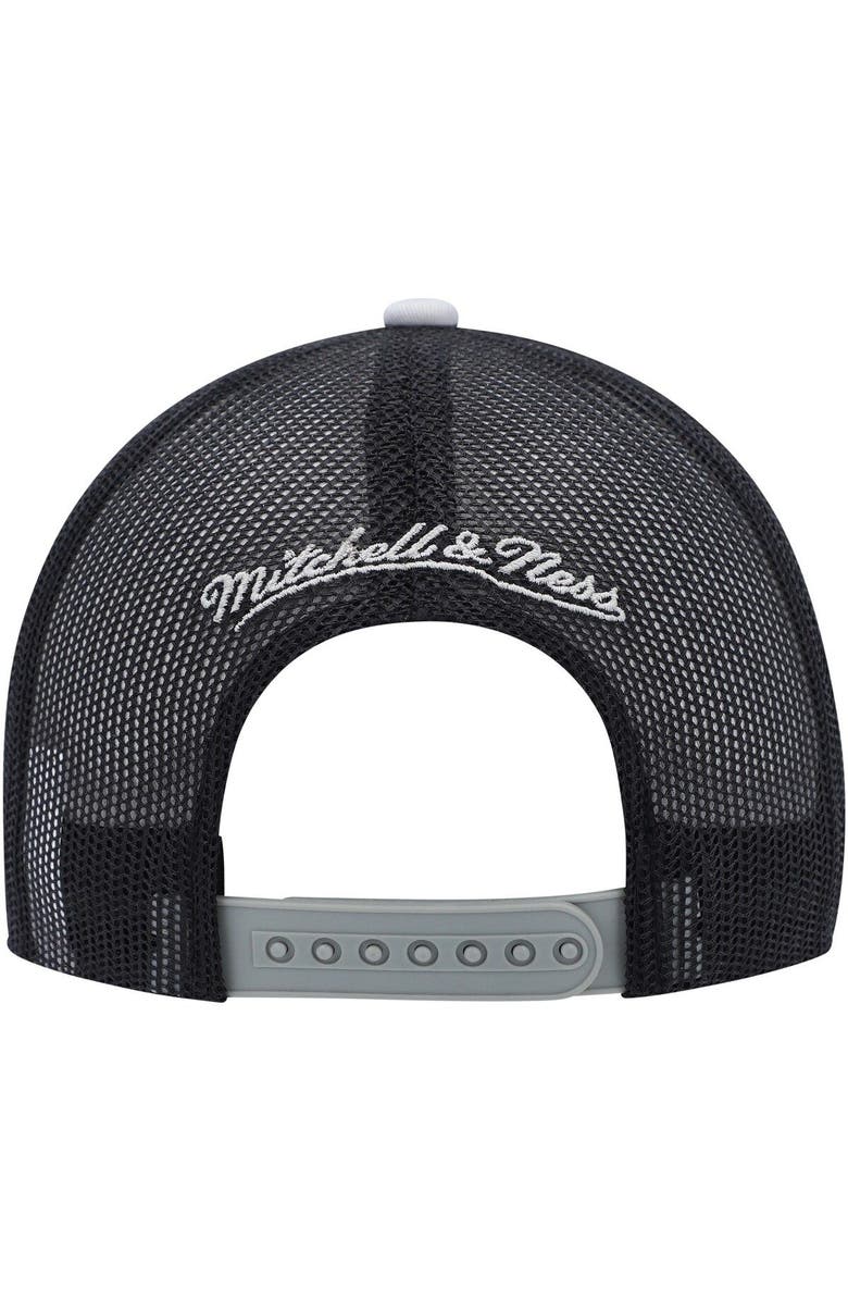 Mitchell & Ness Men's Mitchell & Ness Black/Gray Brooklyn Nets SOUL Truck It Trucker Snapback Hat, Alternate, color, 