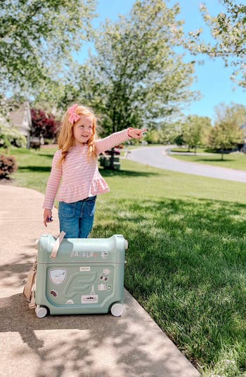 Kids' BedBox<sup>®</sup> 19-Inch Ride-On Carry-On Suitcase