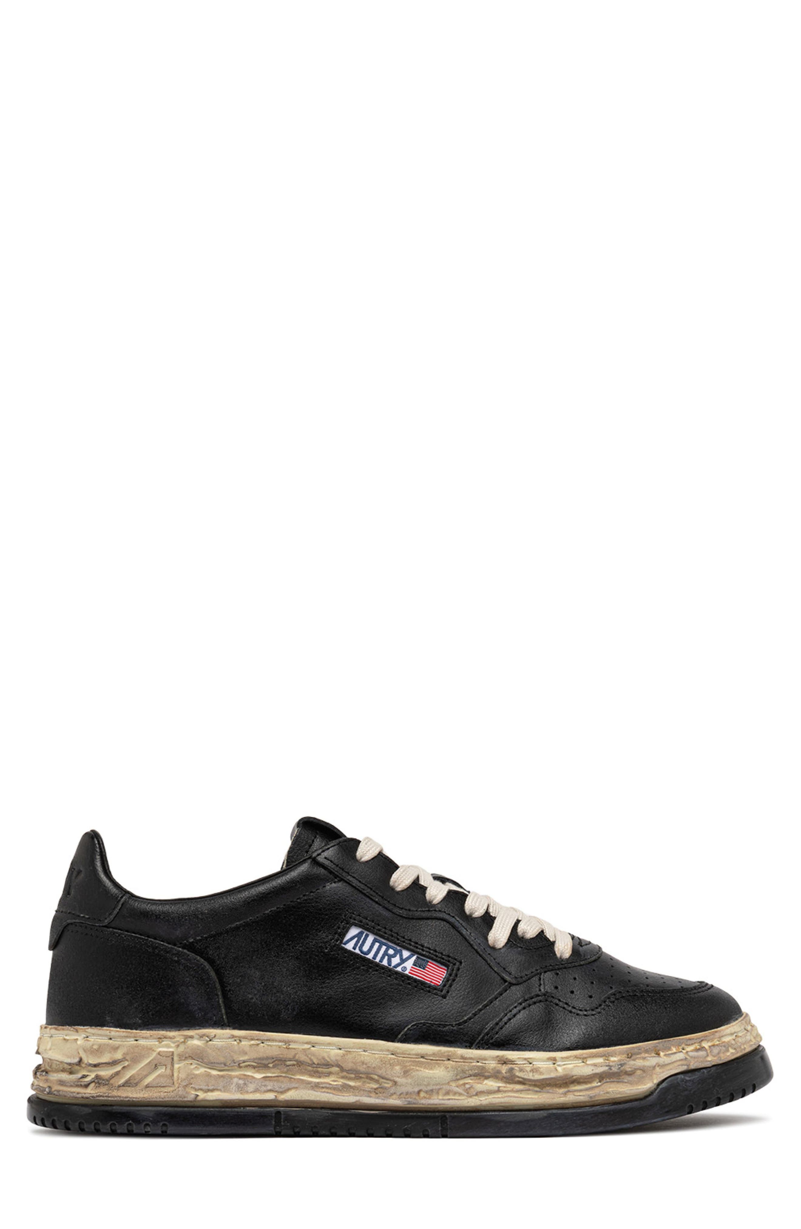 AUTRY Medalist Super Vintage Low Sneaker, Alternate, color, Black