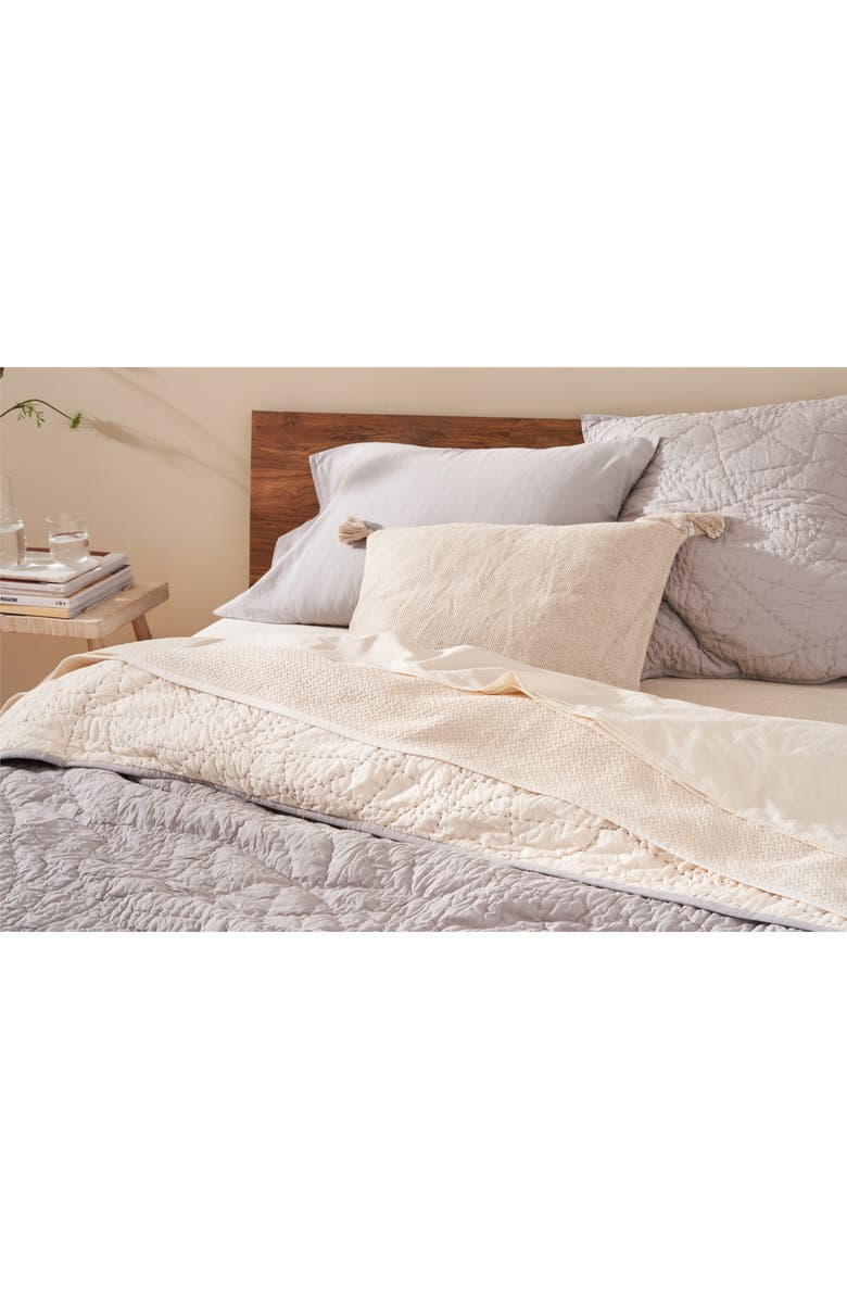 Coyuchi Manzanita Hand Stitched Organic Cotton Quilt, Alternate, color, 