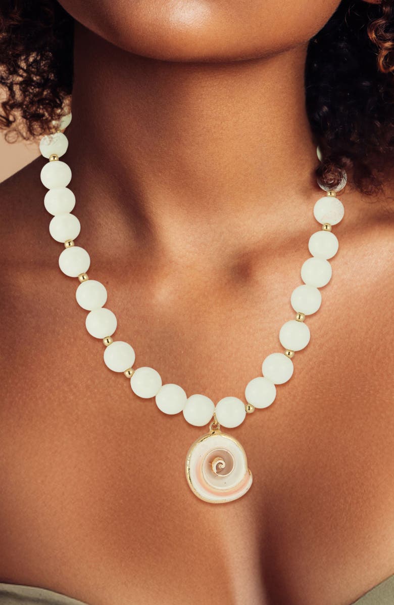 SPHERA MILANO Shell Pendant Necklace, Alternate, color, 