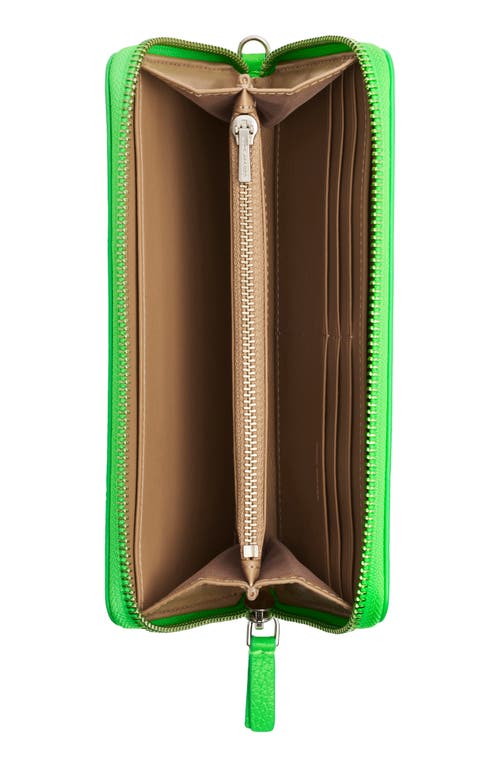 Shop Marc Jacobs The Continental Leather Wristlet In Apple