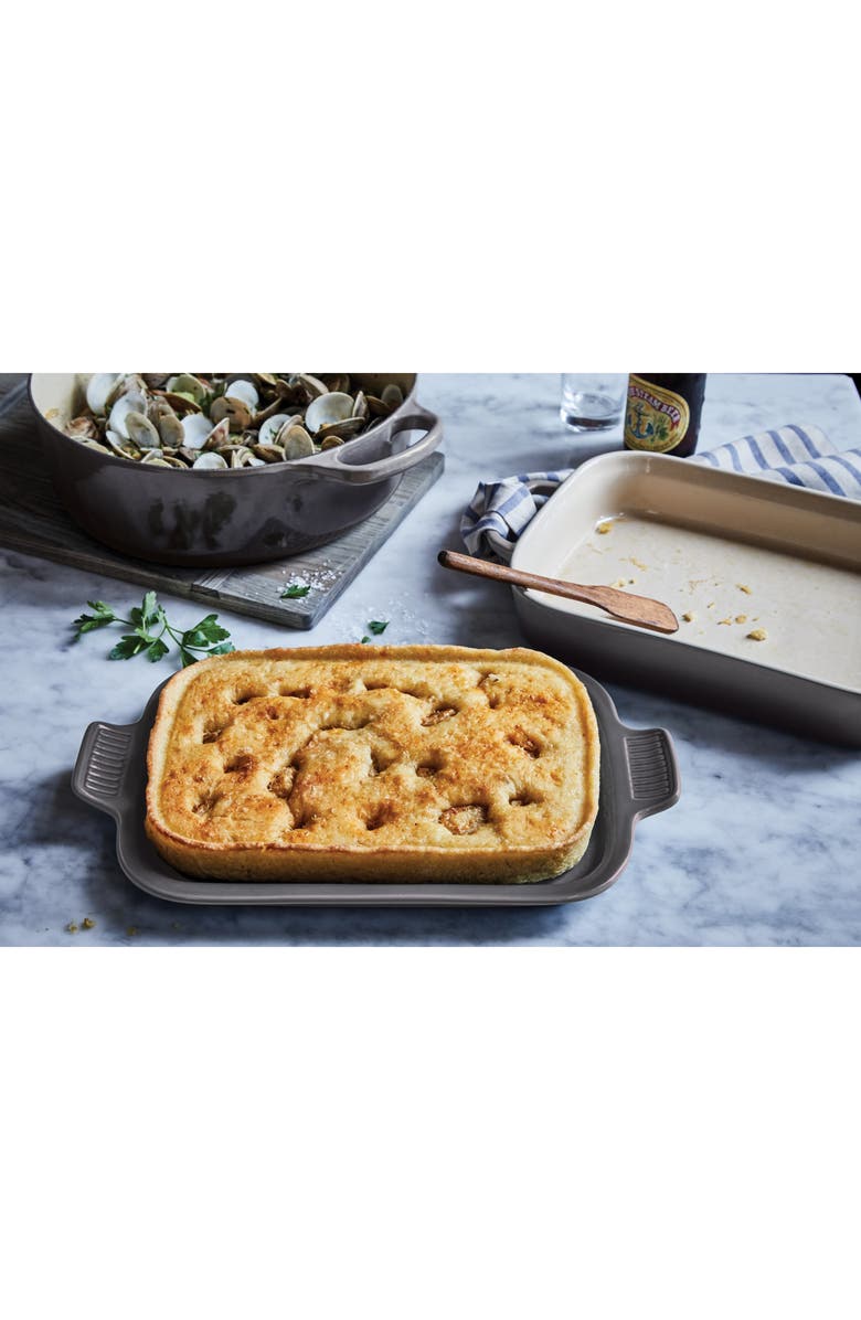 Le Creuset 2.75-Quart Rectangular Dish & Platter Lid, Alternate, color,