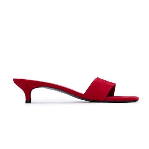 Avery 35 Suede