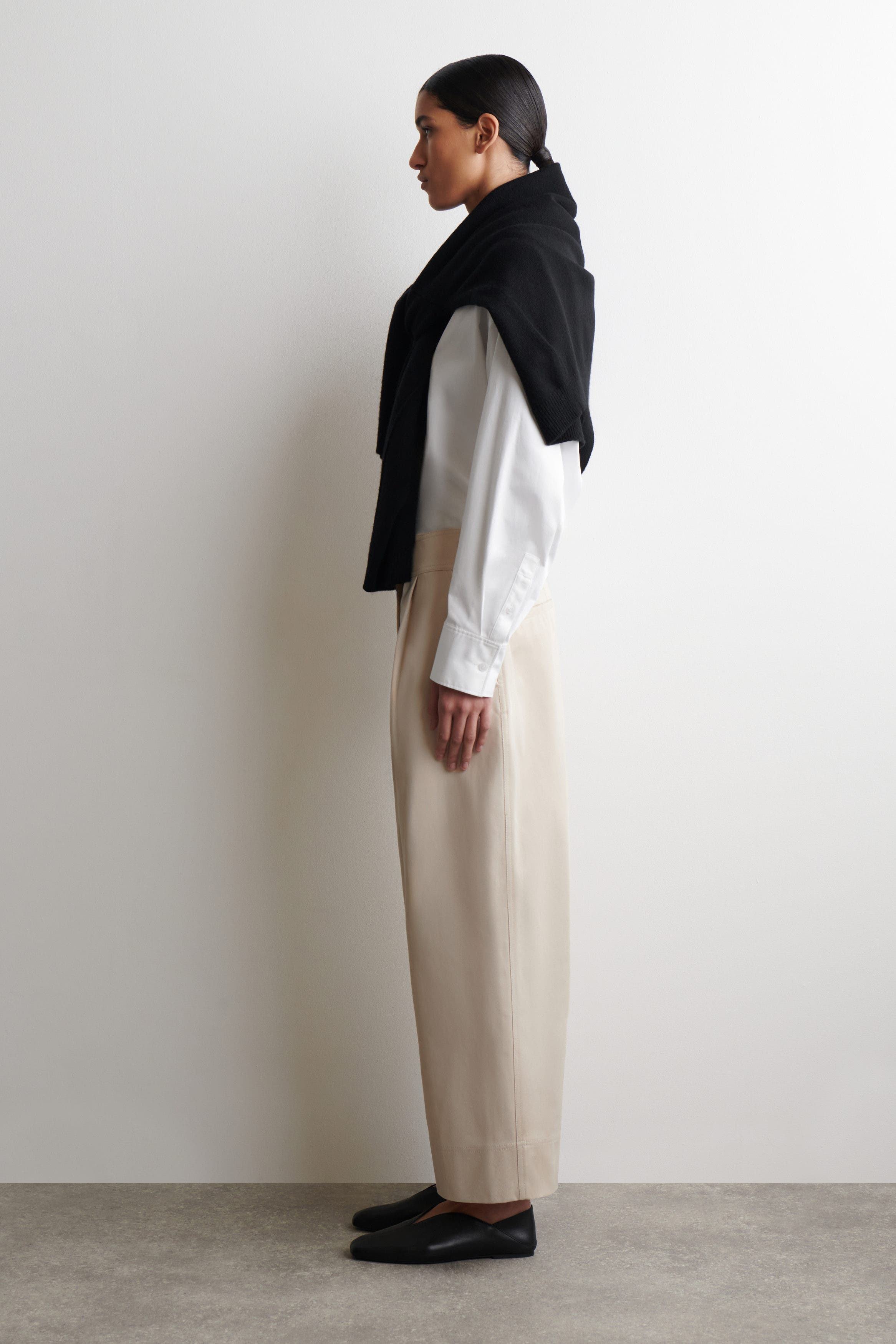 Cropped Cotton Balloon Pants - image 4