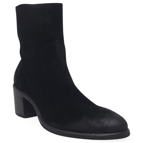 Madison Maison P2577 Distressed Ankle Boot In Black