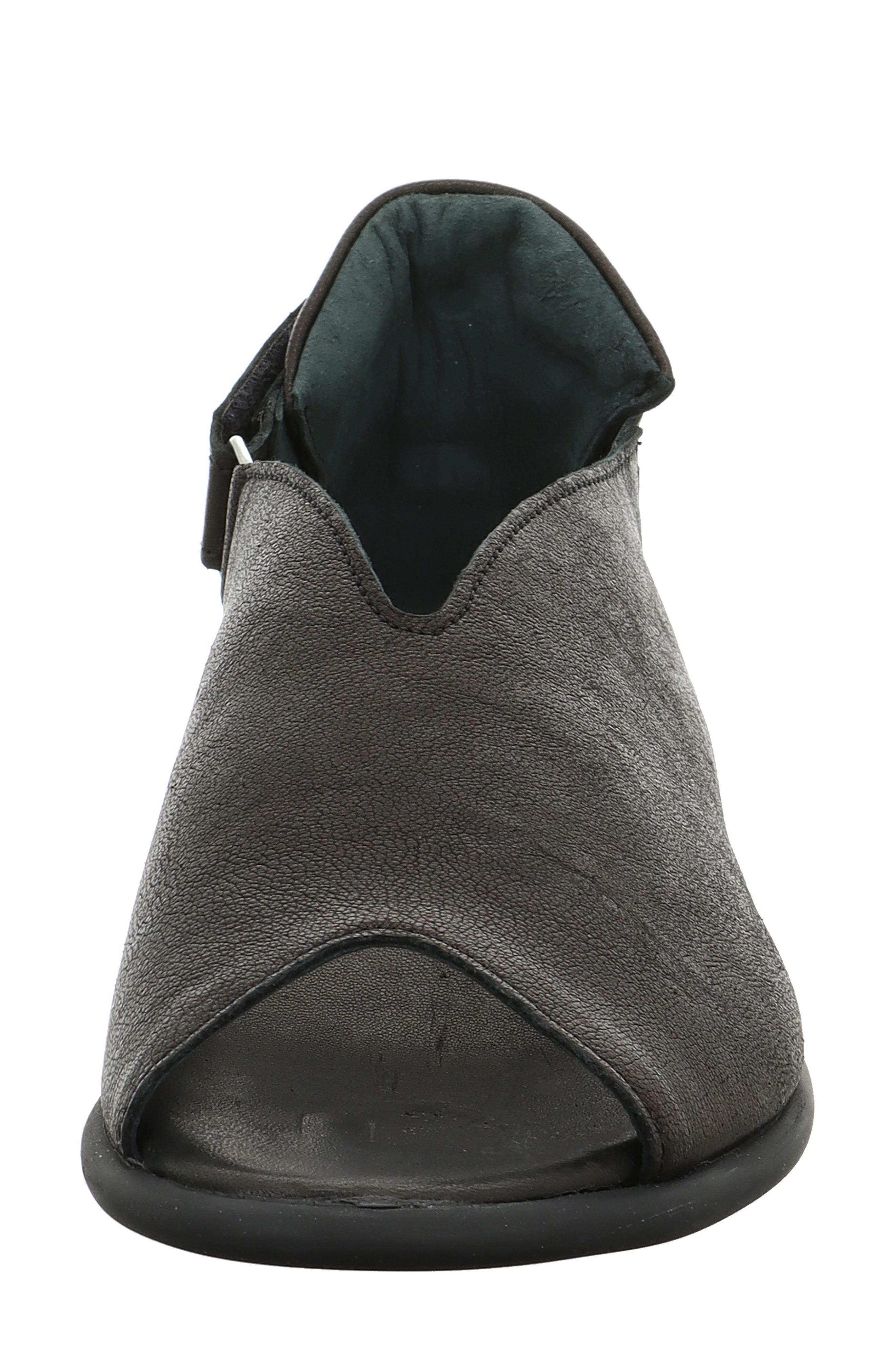 Think! Kamaa Sandal, Alternate, color, Black