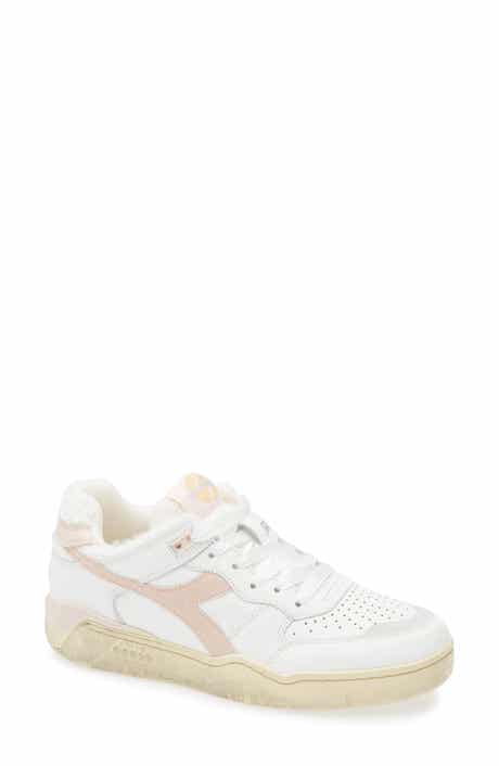 B.560 Cherie Sneaker