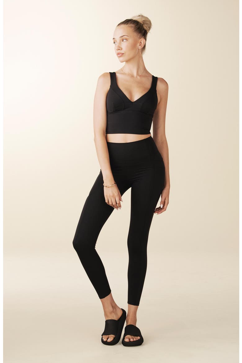 Showstopper Sculpted Bra, Alternate, color, Black