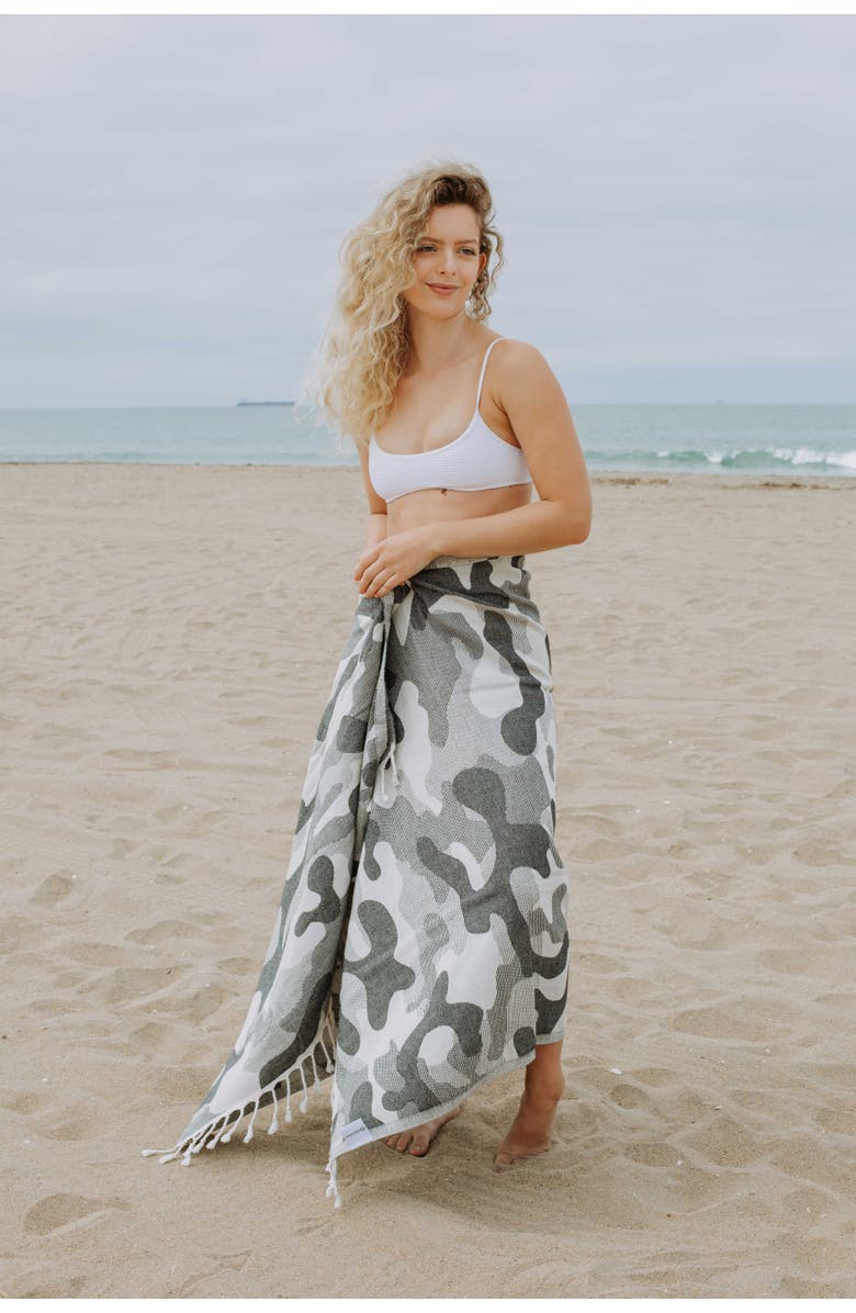 InfuseZen Camo Print Organic Sand Resistant Reversible Turkish Towel, Alternate, color, Black