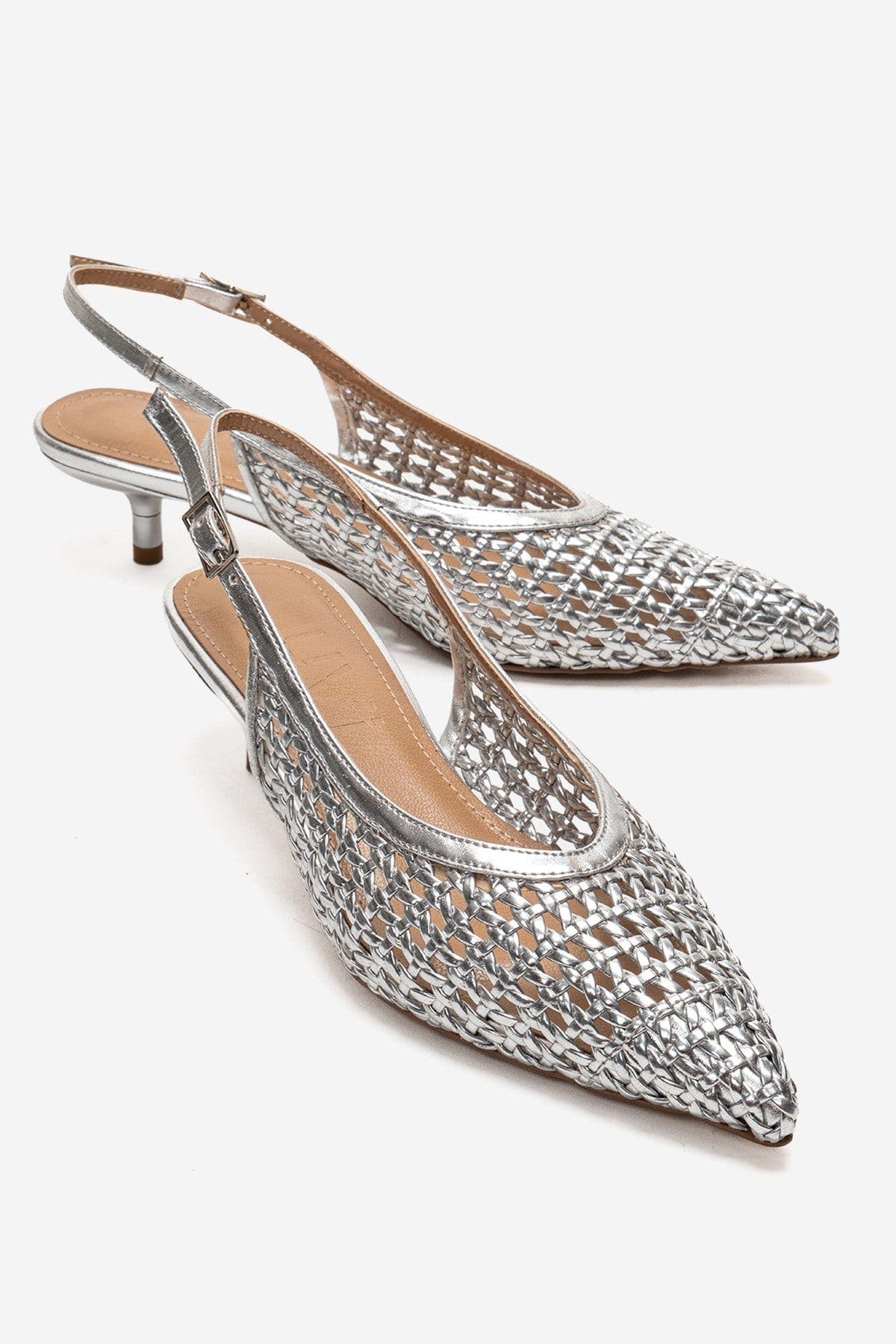 Prologue Shoes Orelis Kitten Heel Pump, Main, color, Silver
