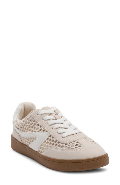 Voyage Sneaker (Women)