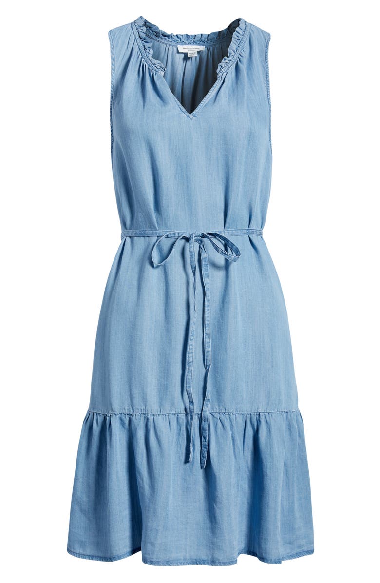 beachlunchlounge Zendaya Sleeveless Dress, Alternate, color, Light Wash