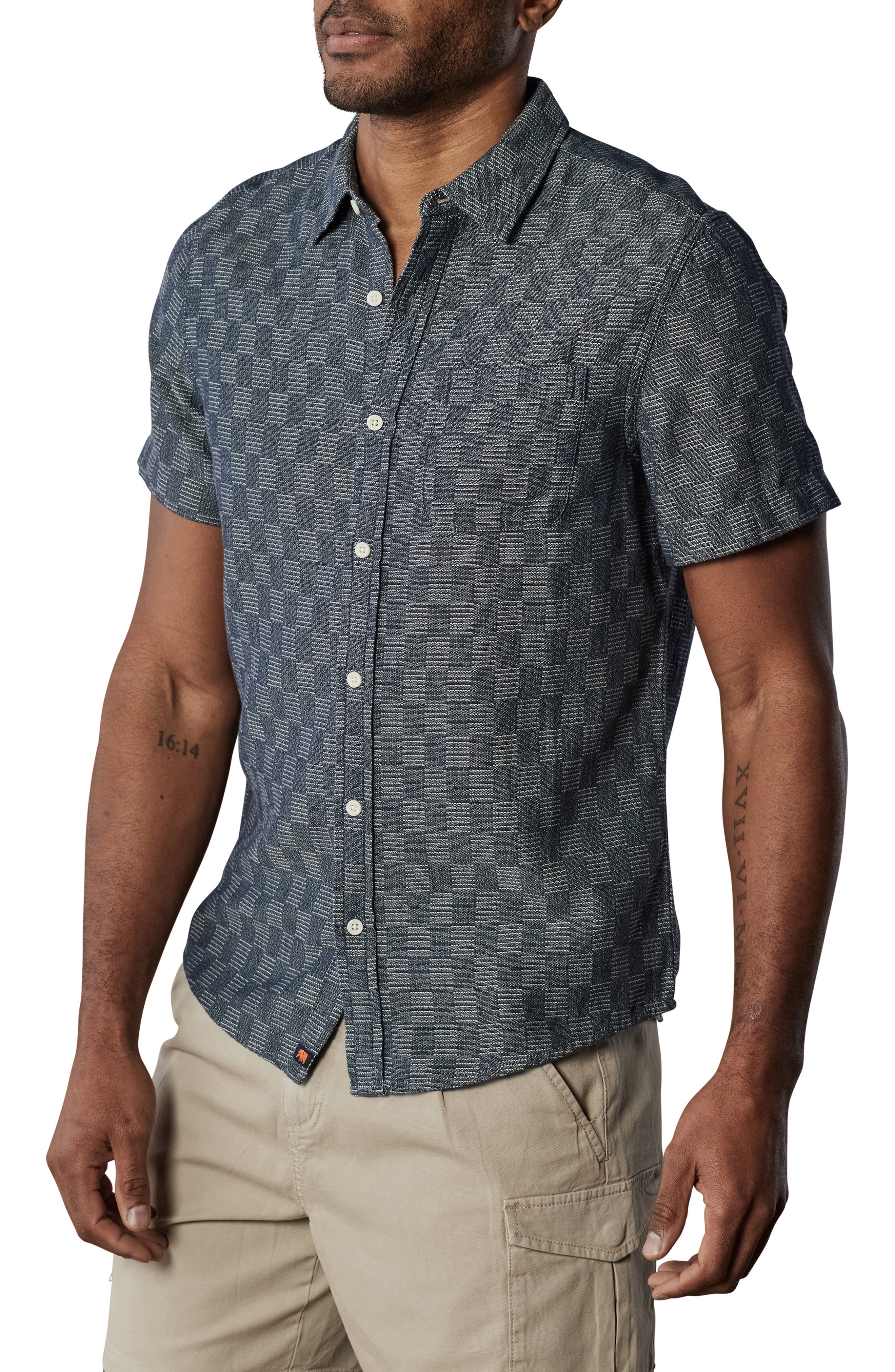 Мужские The Normal Brand Freshwater Short Sleeve Button-Up Shirt — фото 5