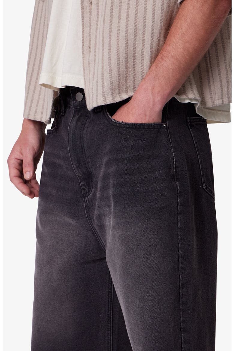 Baggy Raw Hem Denim Shorts, Alternate, color, WASHED BLACK