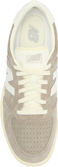 T500 Tennis Sneaker