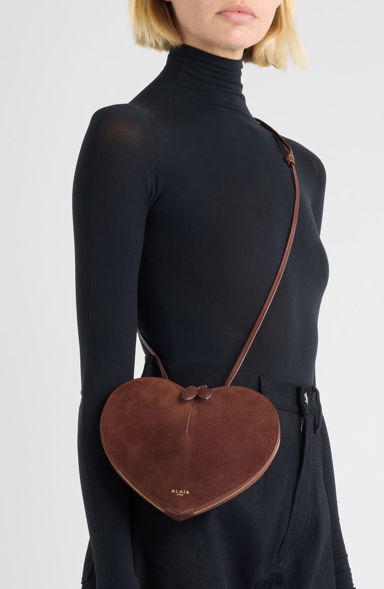 Alaïa Le Coeur Suede Crossbody Bag, Alternate, color, Brun