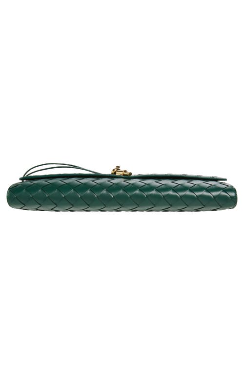 Bottega Veneta Womens Andiamo Leather Clutch Bag Emerald Green-m Bras In Green