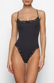 SKIMS Fits Everybody Lace Cami Bodysuit