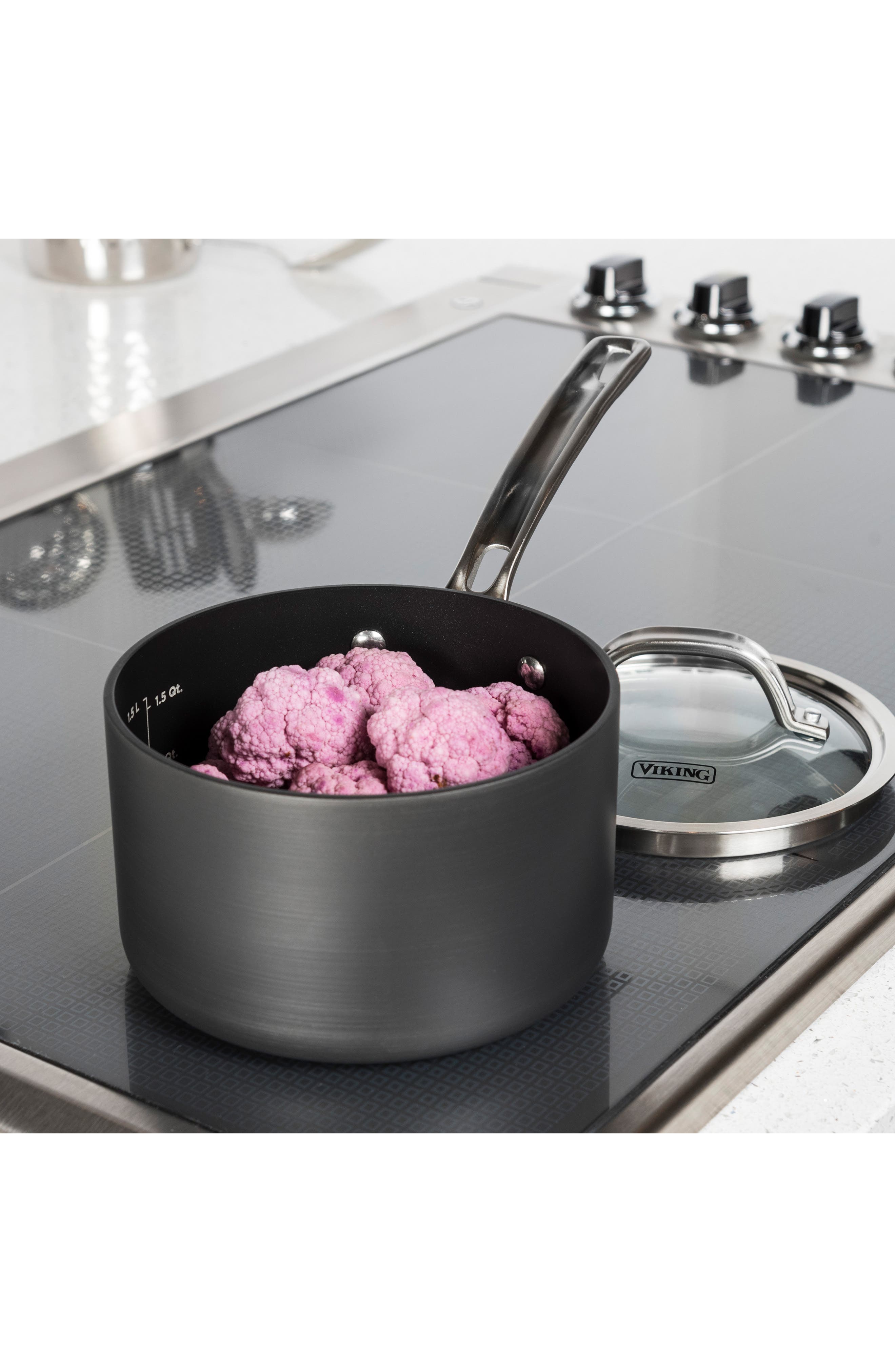 1-Quart Hard Anodized Nonstick Saucier Pan with Lid - Thumbnail 3