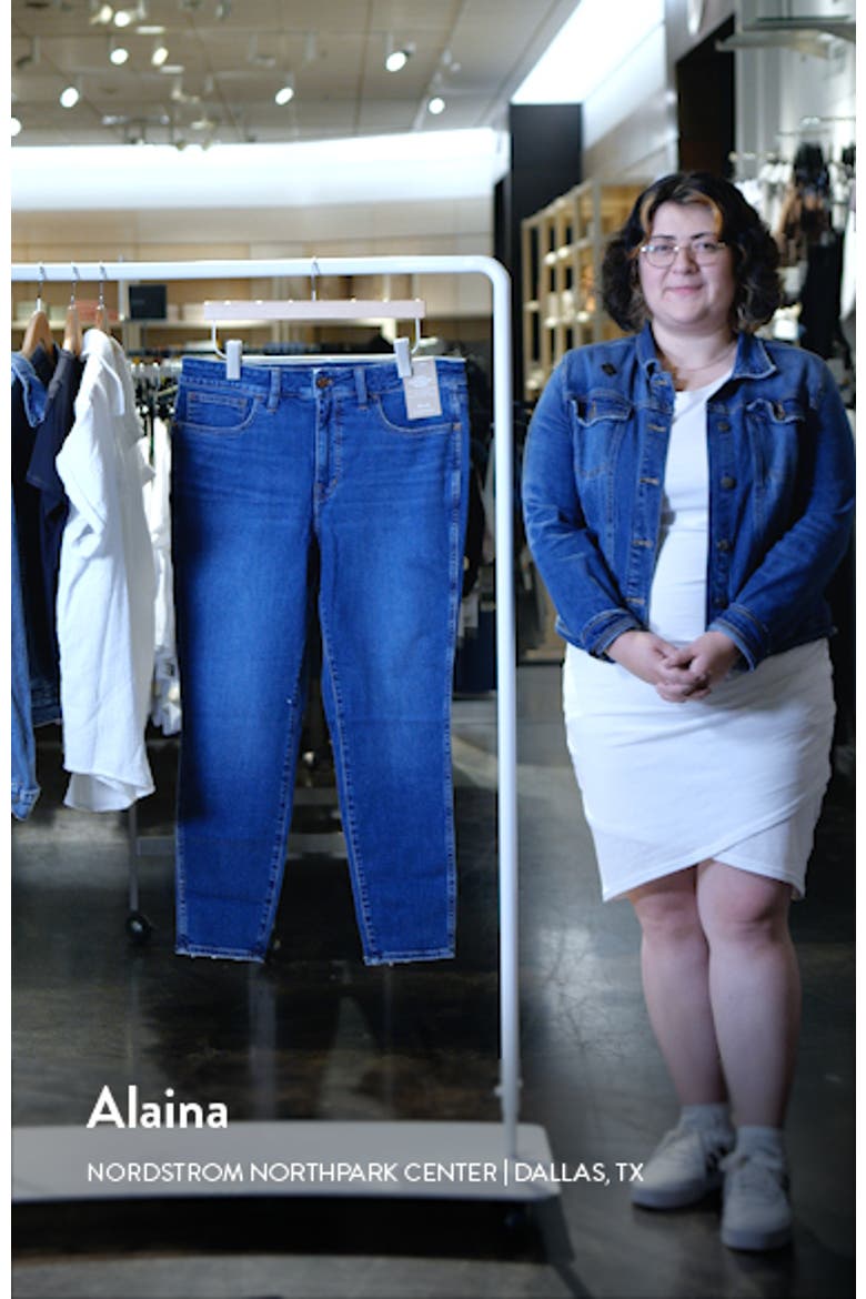 Curvy Roadtripper Authentic Skinny Jeans video