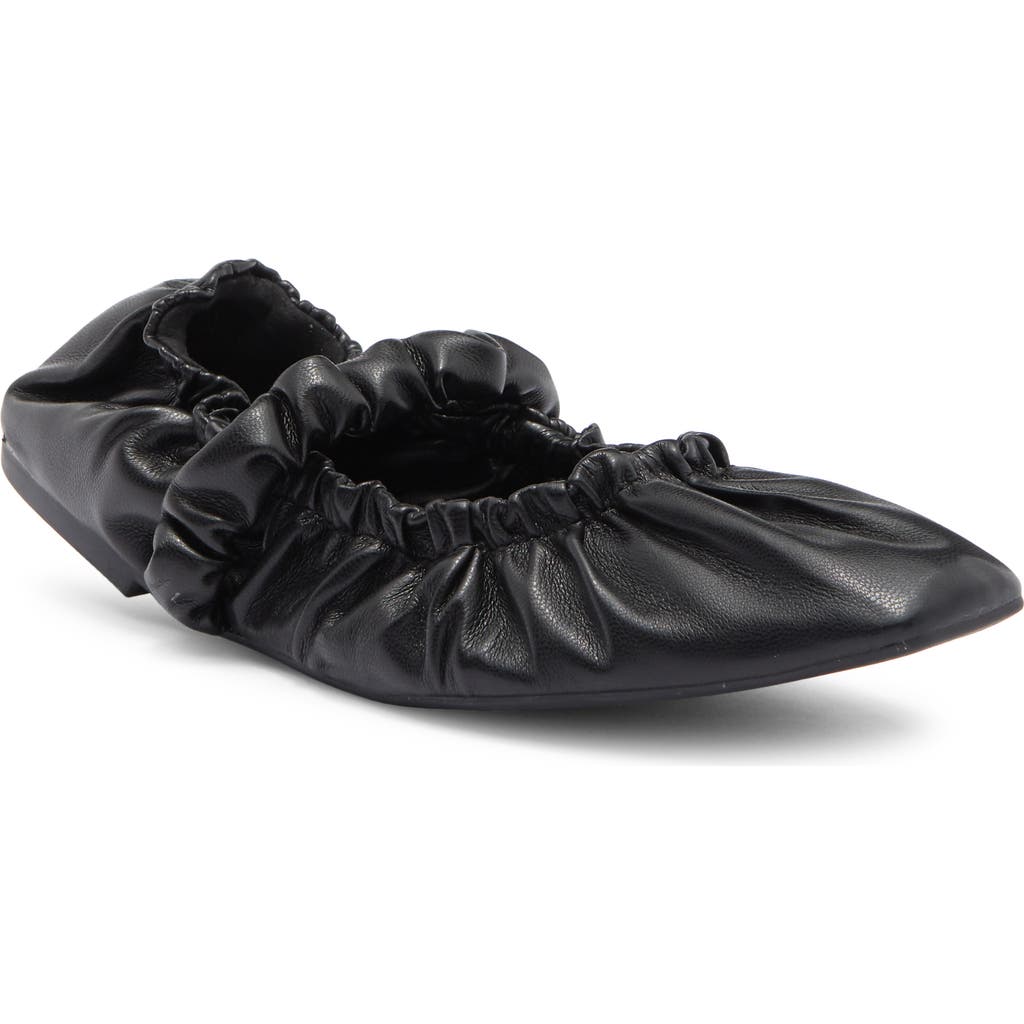 Steve Madden Yandy Ballet Flat In Black