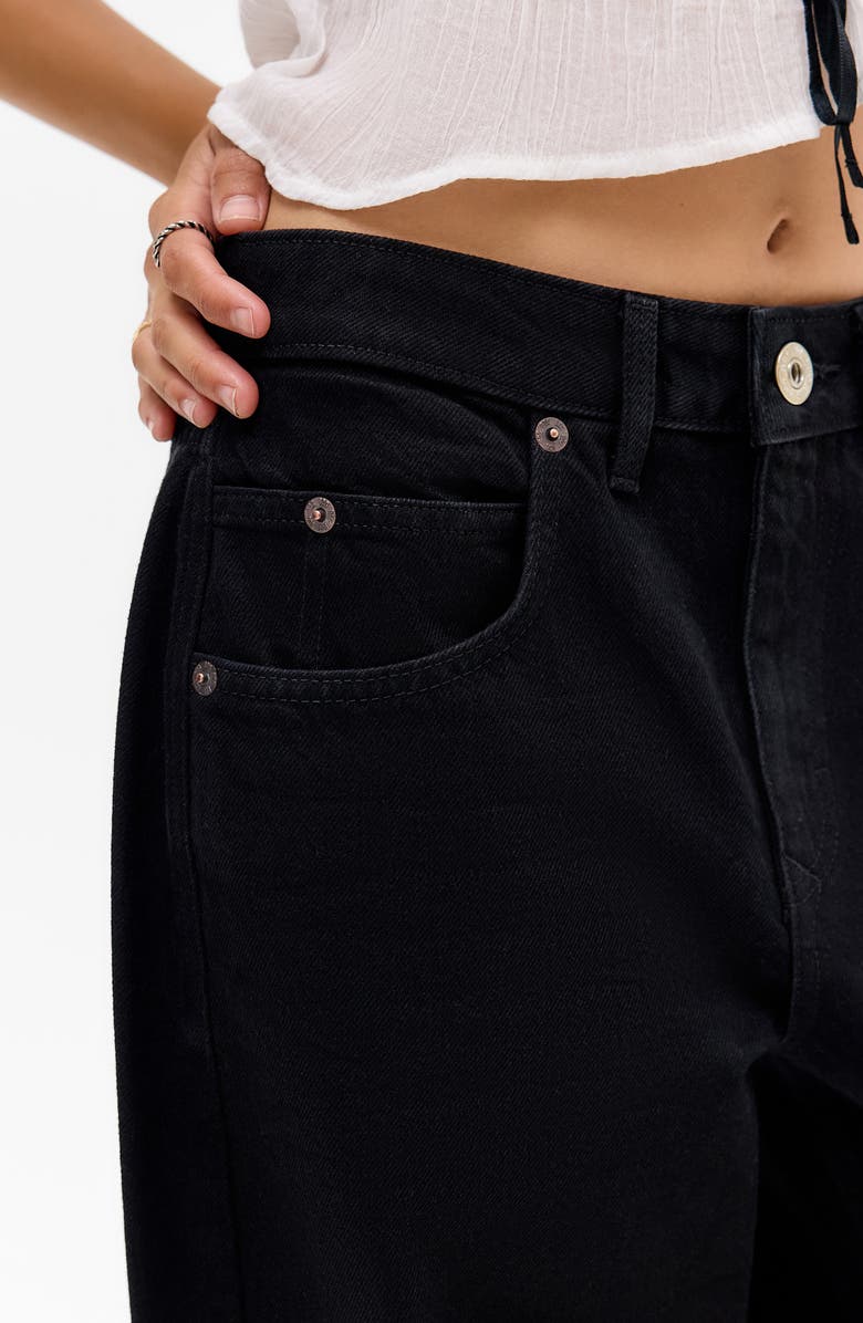 BDG Urban Outfitters Jaya Low Rise Wide Leg Jeans, Alternate, color, Black