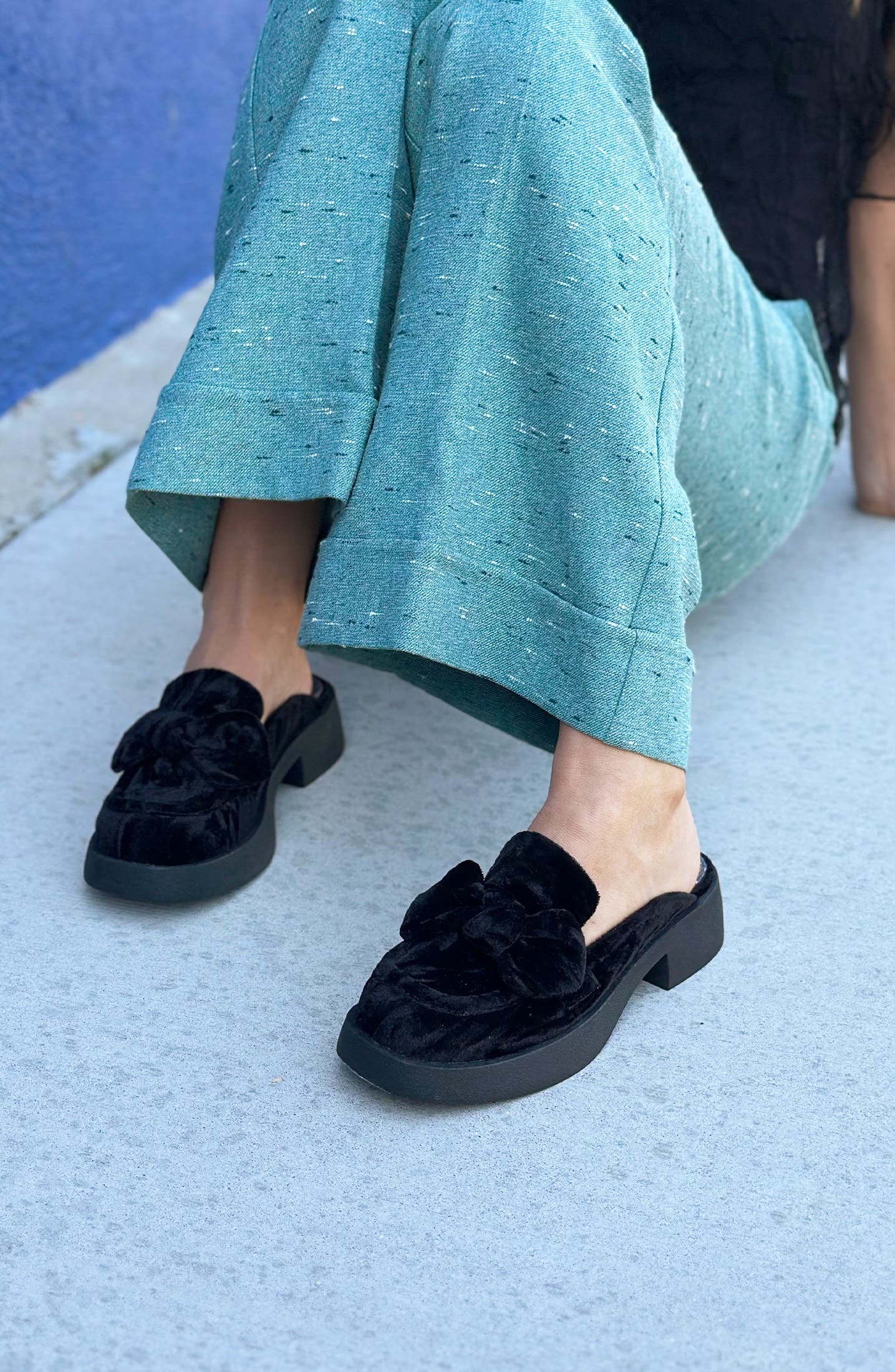 BC Footwear Flower Mule, Alternate, color, Black