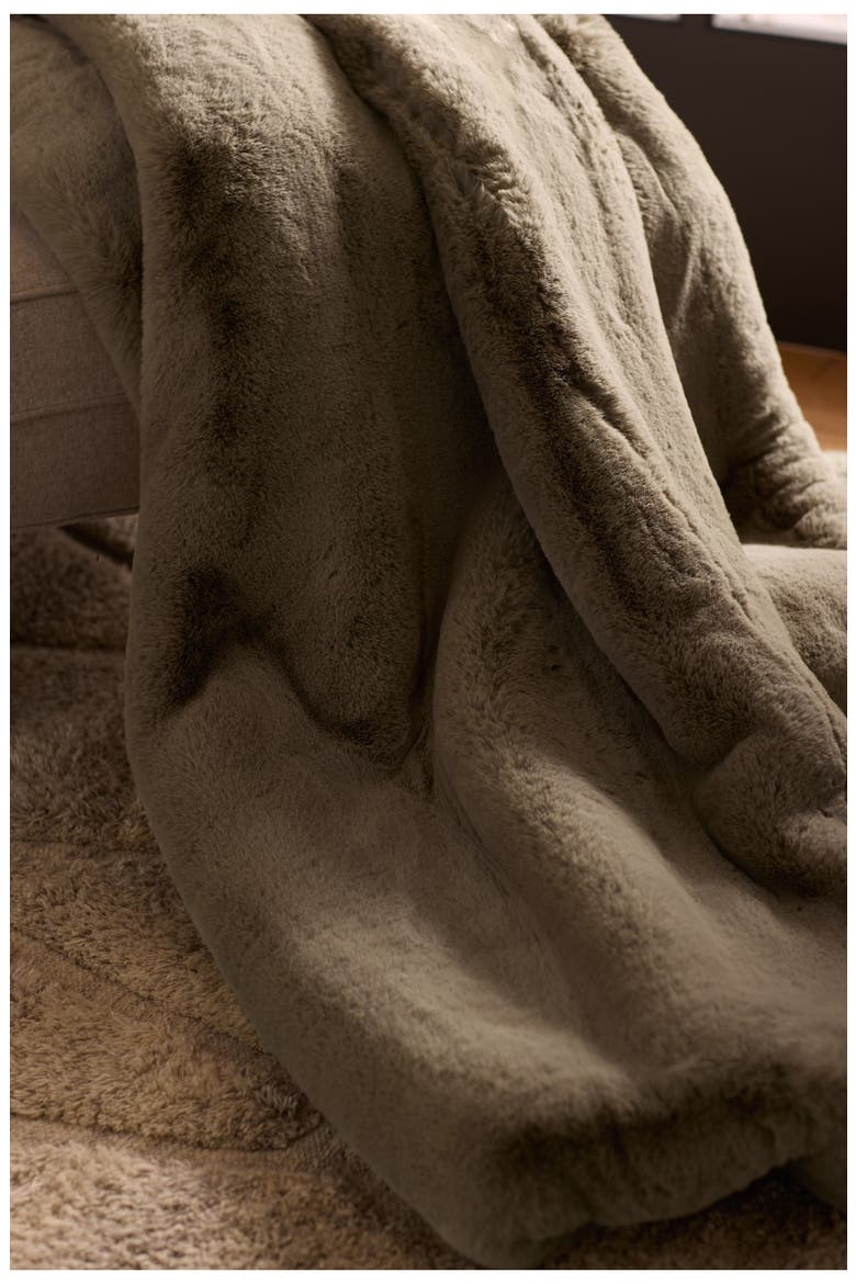 Super Plush Large Cuddle Blanket, Alternate, color, WALNUT