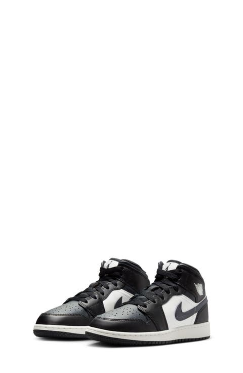 Kids' Air Jordan 1 Mid Sneaker (Big Kid)