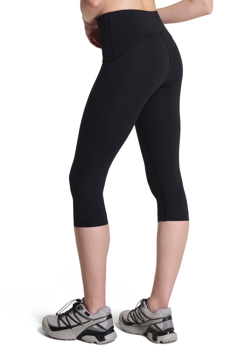 SPANXshape™ Booty Boost® Crop Leggings, Alternate, color, VERY BLACK