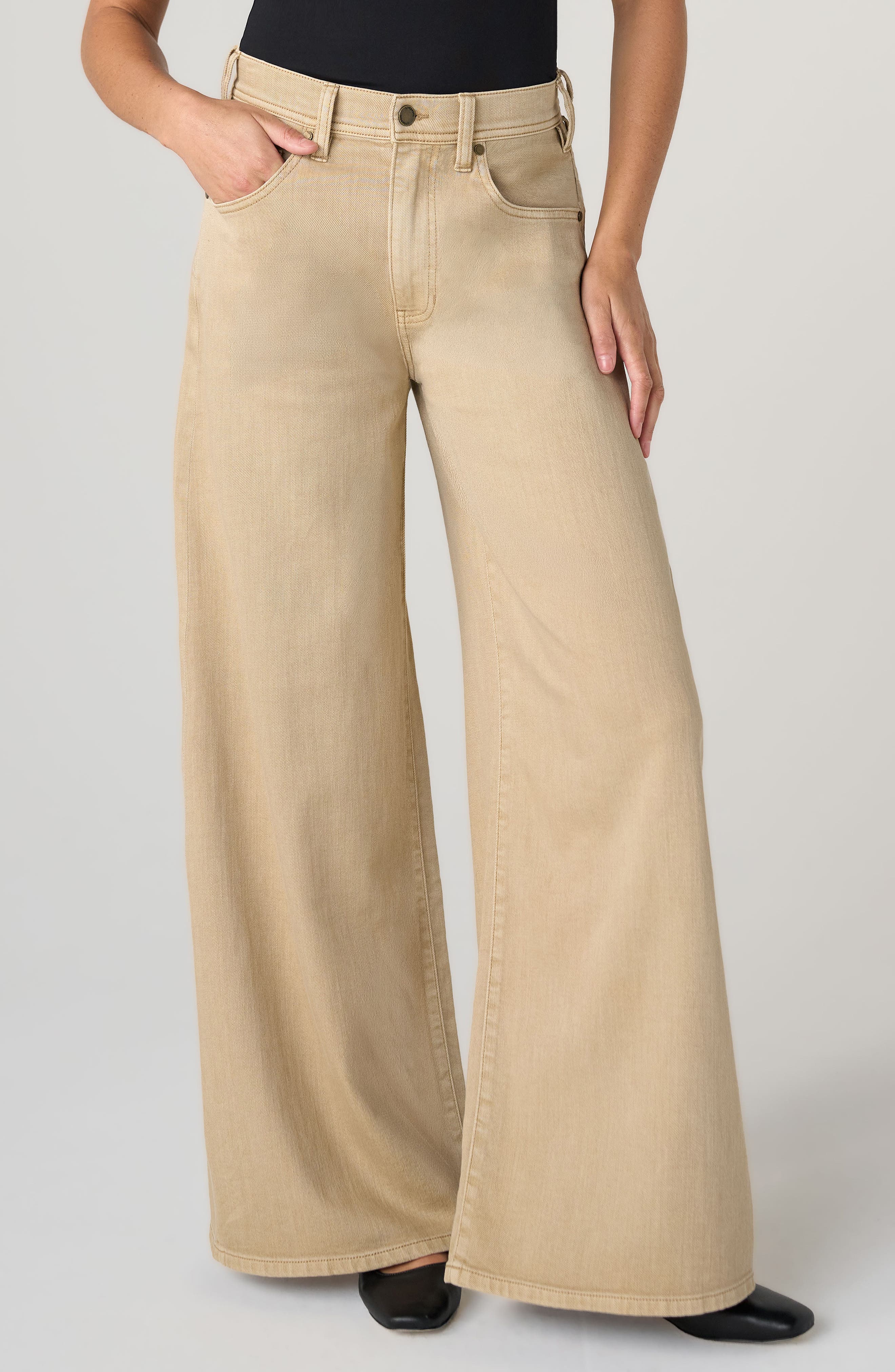 selected LIGHT KHAKI