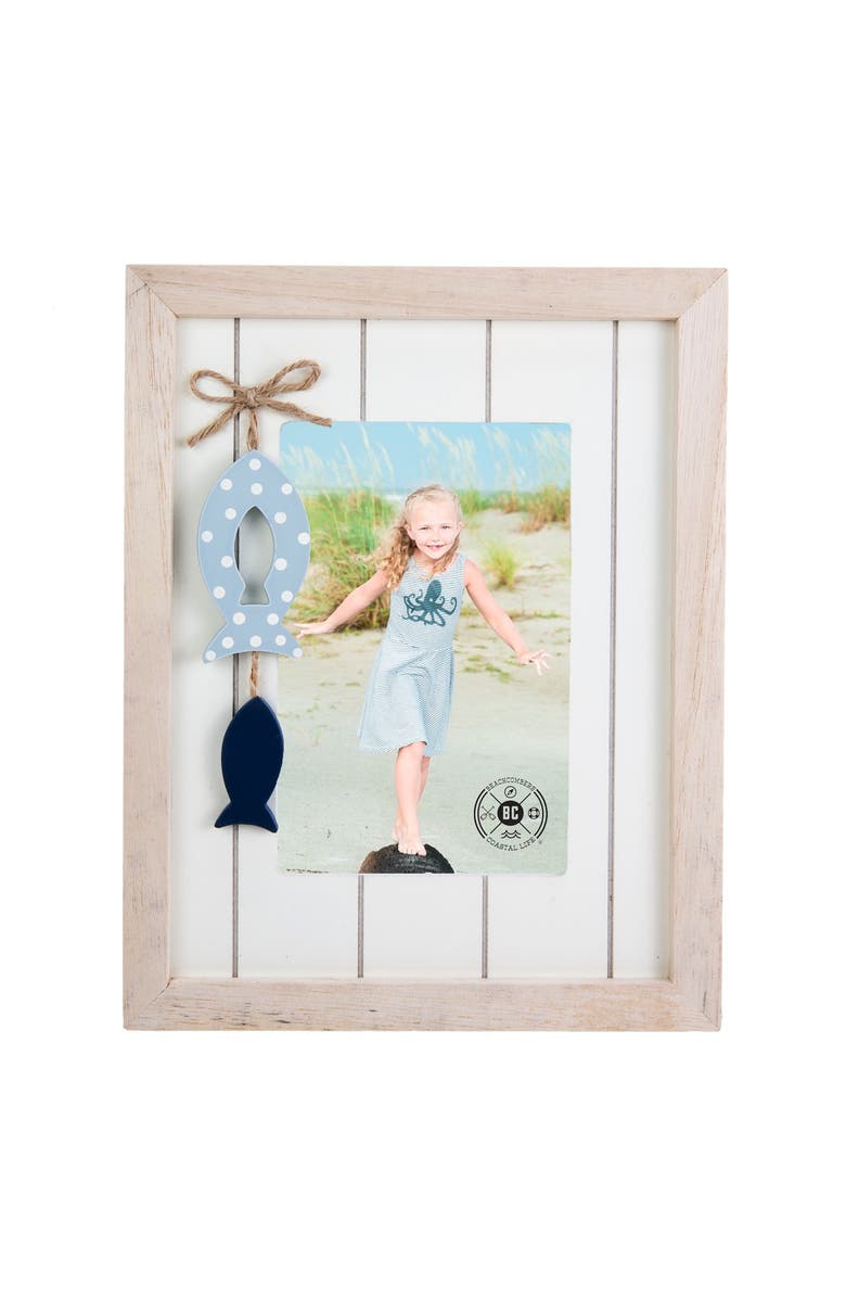 Beachcombers 4x6 Frame With 2 Hanging Fish Nautical Photo Frame Picture Holder, Main, color, Beige