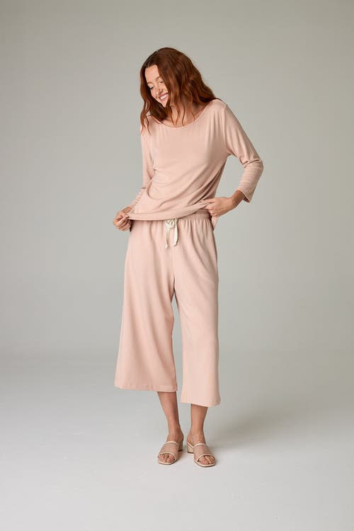 Eavolu Baikal Eco-luxe Fleece Off-shoulder Crop Top In Pink