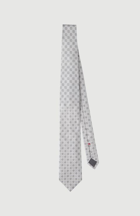 Geometric patterned silk tie