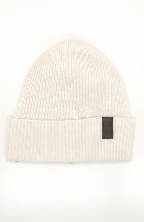 Cashmere beanie with leather tab