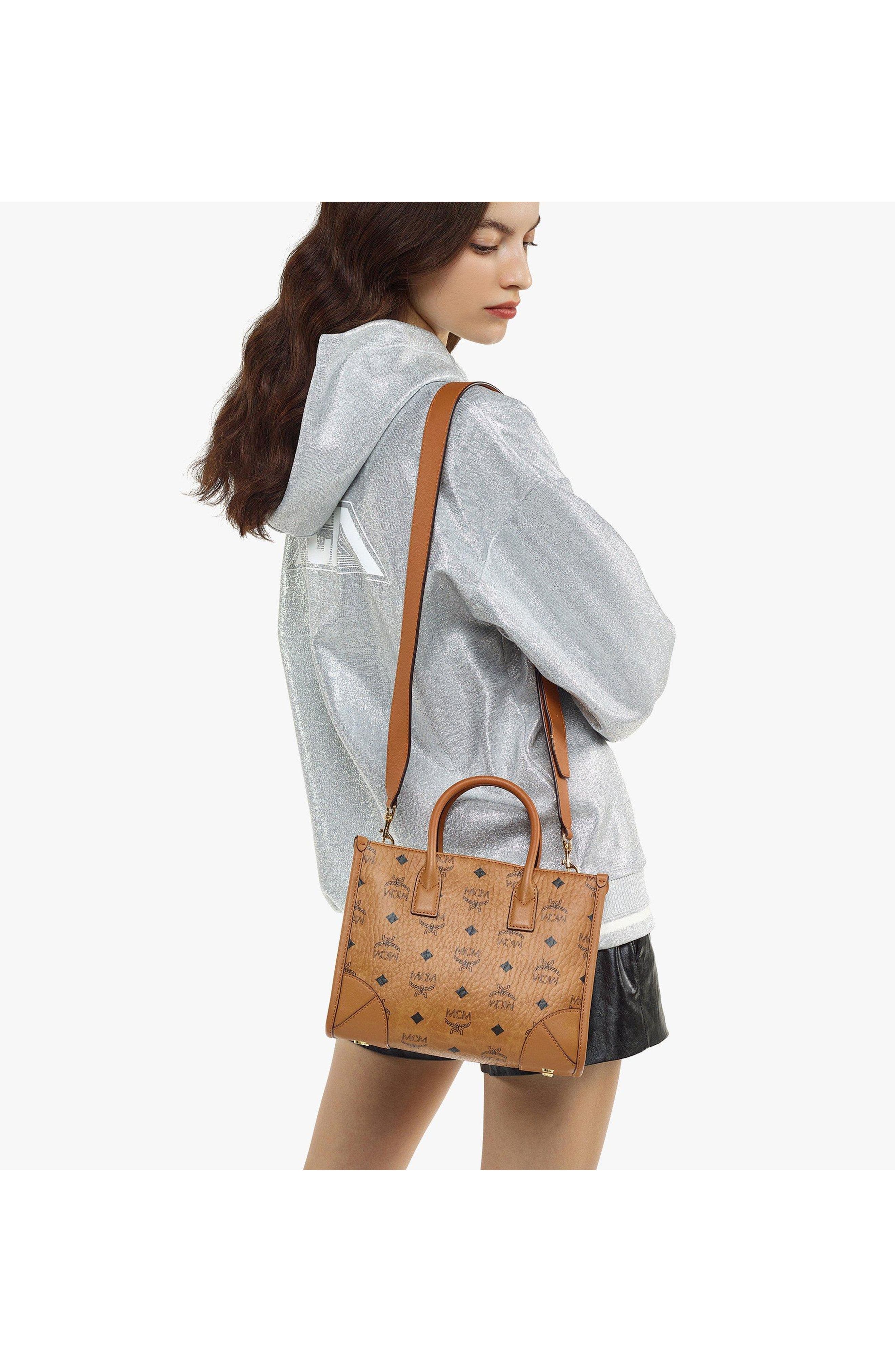 Small München Tote in Visetos, Alternate, color, Cognac