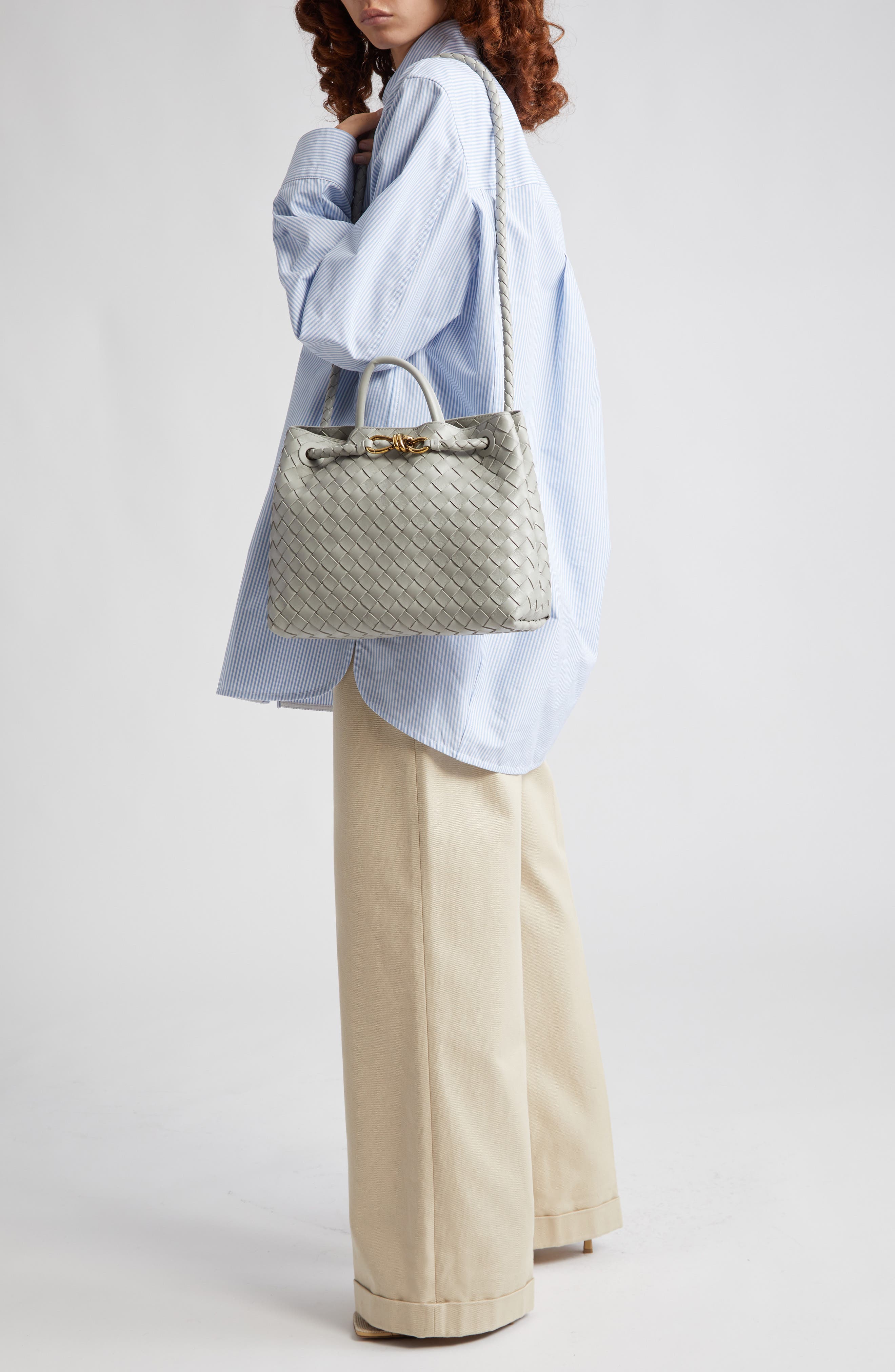 Medium Andiamo Intrecciato Shoulder Bag, Alternate, color, 1562 AGA GR-M BR